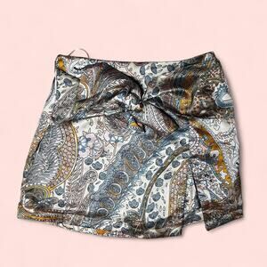 Cute paisley print mini skirt
